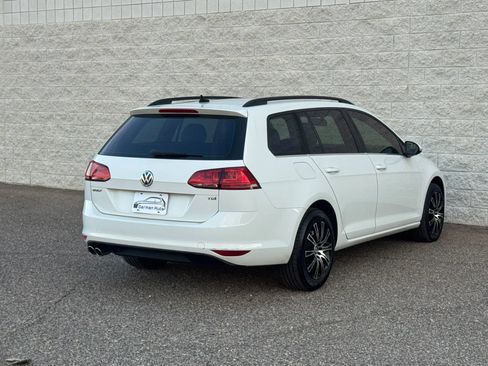 Used 2015 Volkswagen Golf TDI S FWD image 4