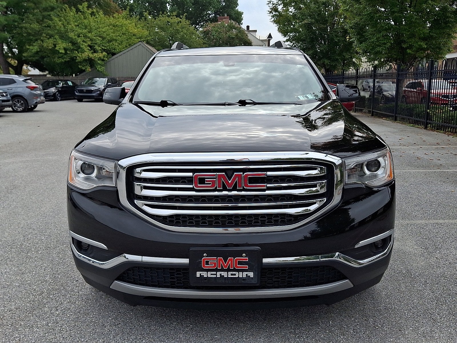 Used 2017 GMC Acadia SLT w/ LPO, Floor Liner Package AWD/4WD image 2