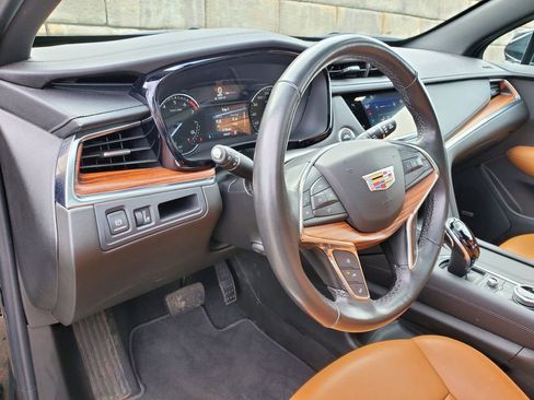 Certified 2022 Cadillac XT5 Premium Luxury image 22