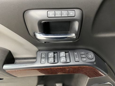 Used 2018 GMC Sierra 1500 SLT AWD/4WD image 24