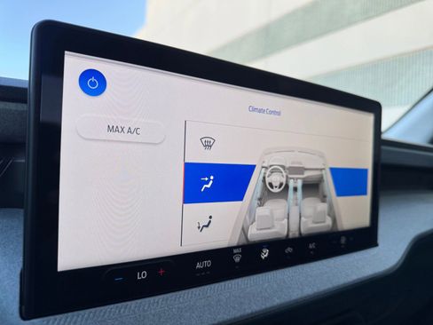 Certified 2025 Ford Maverick XLT w/ Equipment Group 302A image 29