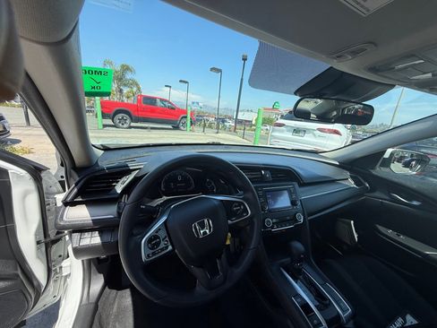 Used 2019 Honda Civic LX image 8