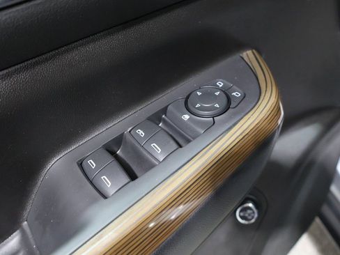 Used 2021 GMC Acadia SLE w/ Driver Convenience Package image 15