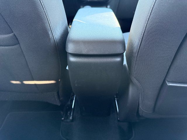 Used 2025 Chevrolet TrailBlazer LT AWD/4WD image 18
