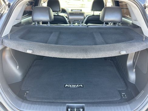 Used 2021 Hyundai Kona Ultimate FWD image 10