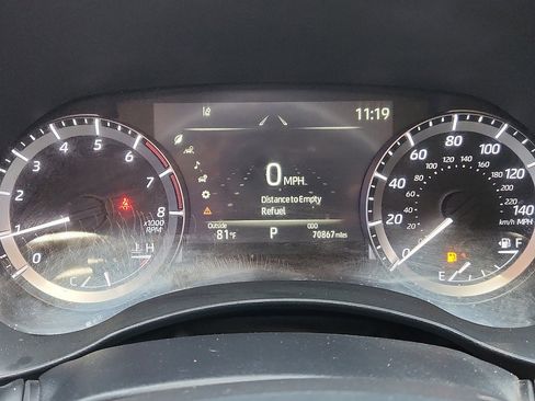 Used 2023 Toyota Highlander L image 10