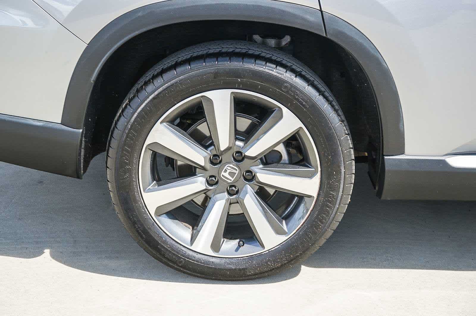 Used 2023 Honda Pilot Touring image 10