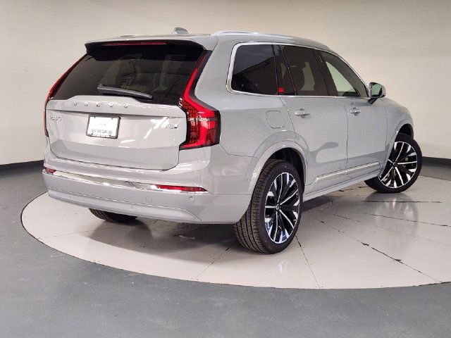 New 2026 Volvo XC90 T8 Plus w/ Protection Package Premier AWD/4WD image 2