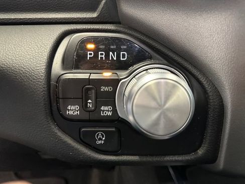 Used 2024 RAM 1500 Laramie AWD/4WD image 27