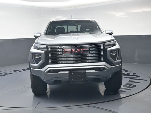 Used 2025 GMC Canyon Denali AWD/4WD image 5