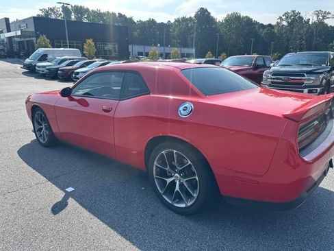 Used 2022 Dodge Challenger GT RWD image 5