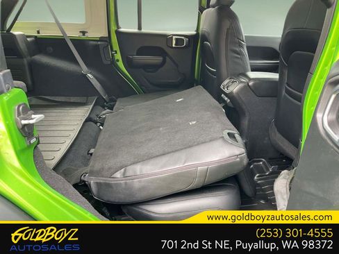 Used 2019 Jeep Wrangler Unlimited Sport w/ Technology Group AWD/4WD image 38