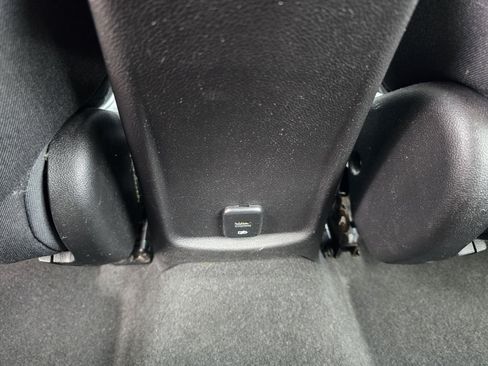 Used 2017 Chevrolet Cruze LT w/ Convenience Package FWD image 24