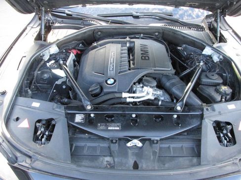 Used 2014 BMW 740Li w/ Executive Package image 30