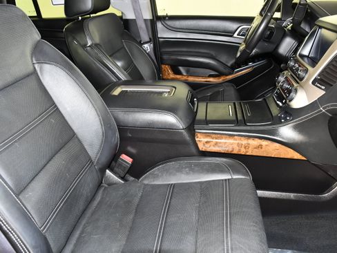 Used 2015 GMC Yukon Denali w/ Open Road Package AWD/4WD image 46