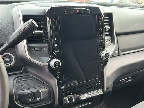 Used 2025 RAM 2500 Big Horn AWD/4WD image 8