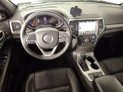 Used 2018 Jeep Grand Cherokee Limited image 13