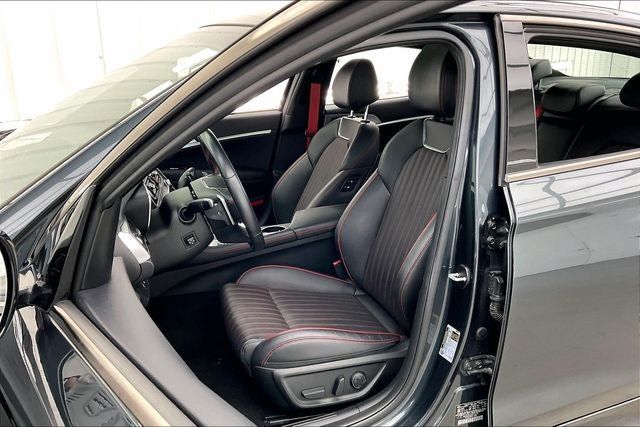 Used 2023 Genesis G70 2.0T w/ Sport Prestige Package AWD/4WD image 8
