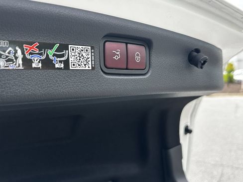 Certified 2026 Mercedes-Benz C 300 Sedan image 22