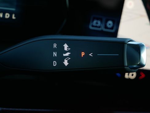 New 2026 Chevrolet Traverse RS w/ LPO, Floor Liner Package image 9