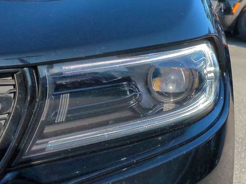 Used 2023 Dodge Charger SXT RWD image 9