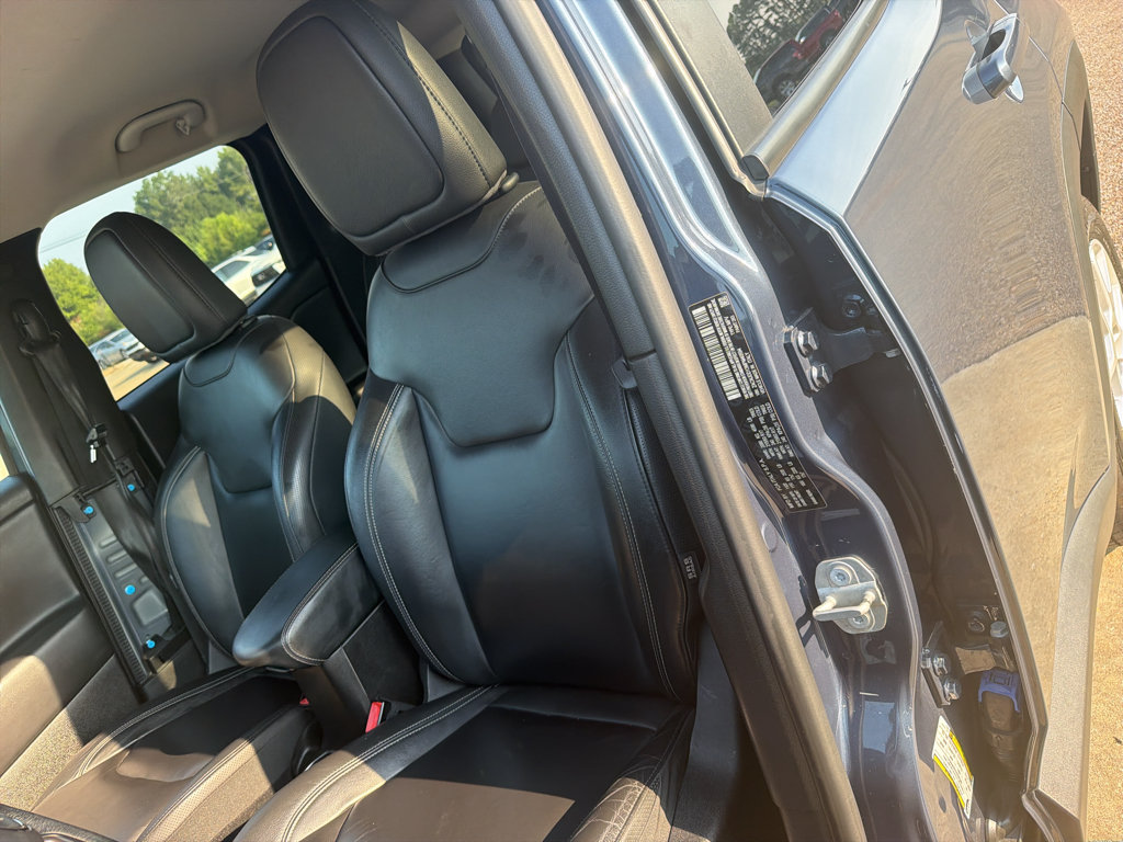 Used 2021 Jeep Renegade Limited AWD/4WD image 10