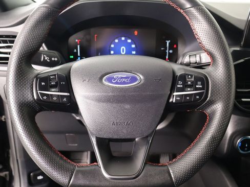 Used 2025 Ford Escape ST-Line FWD image 3