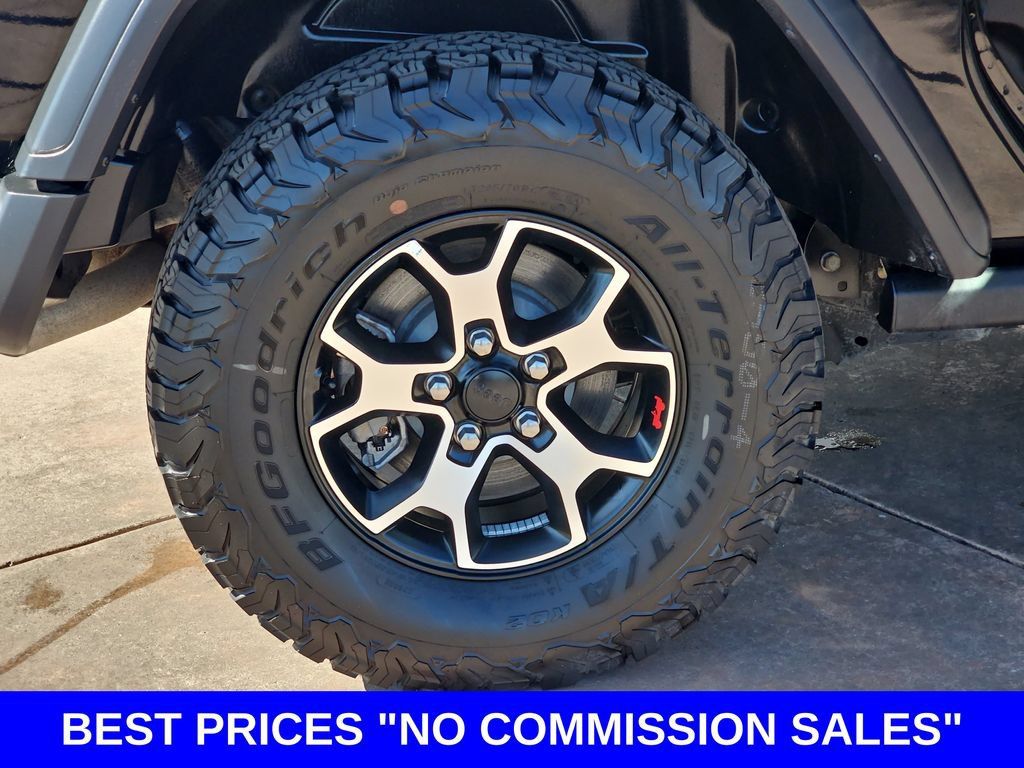 Used 2021 Jeep Wrangler Rubicon AWD/4WD image 36