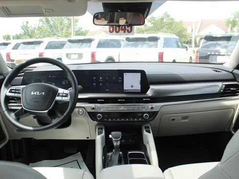 Used 2024 Kia Telluride S w/ S Sunroof Package FWD image 14