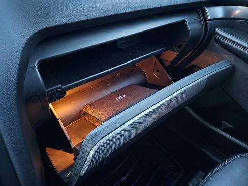 Used 2018 Ford Explorer XLT w/ Equipment Group 202A image 71