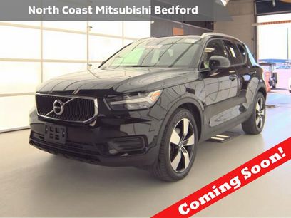 Used 2019 Volvo XC40 T5 Momentum
