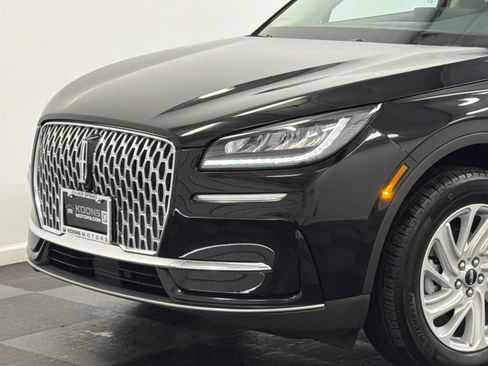 Used 2023 Lincoln Corsair FWD image 2