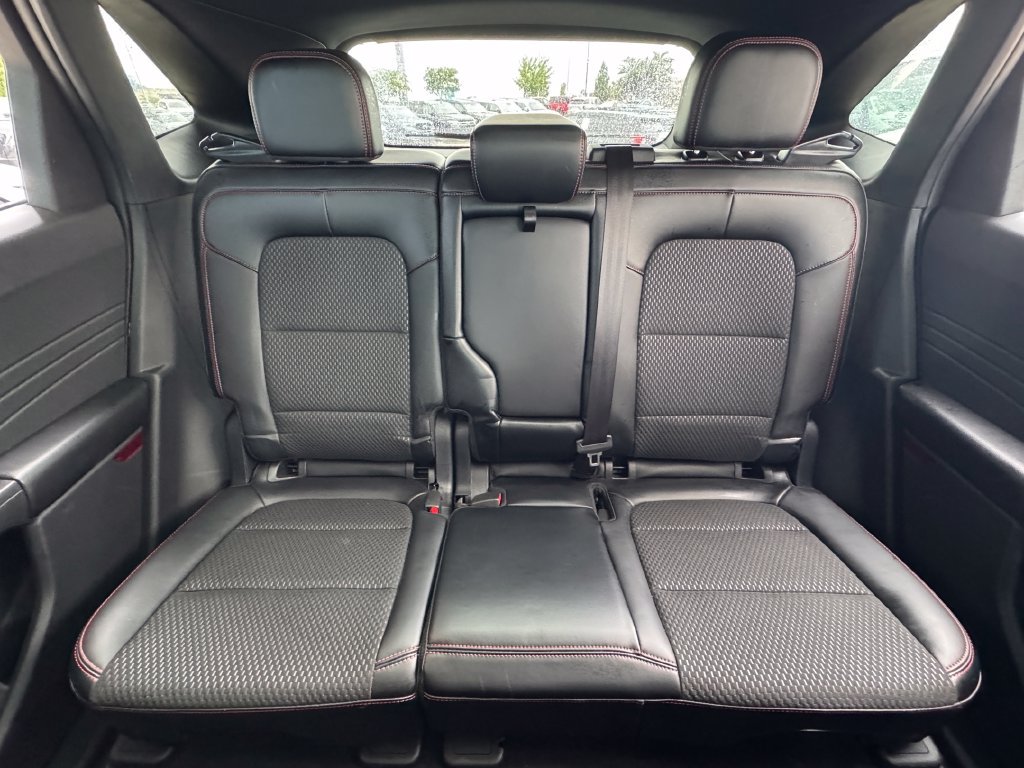 Used 2024 Ford Escape ST-Line w/ Tech Pack #1 AWD/4WD image 30