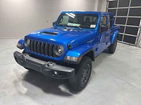 New 2025 Jeep Gladiator Sport AWD/4WD image 3