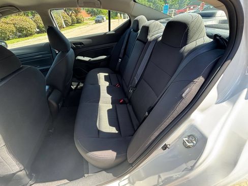 Used 2025 Nissan Altima 2.5 SV FWD image 37