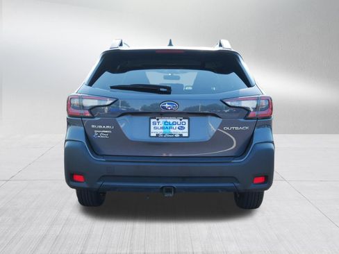 Used 2025 Subaru Outback Premium AWD/4WD image 6