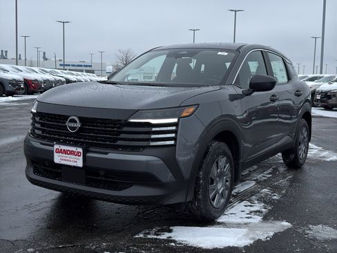 New 2026 Nissan Kicks S image 2