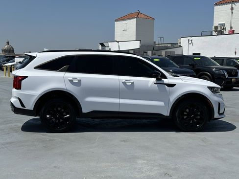 Used 2023 Kia Sorento SX FWD image 9