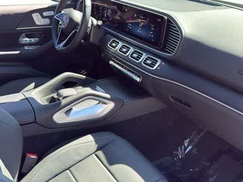 Certified 2026 Mercedes-Benz GLE 450 4MATIC image 37