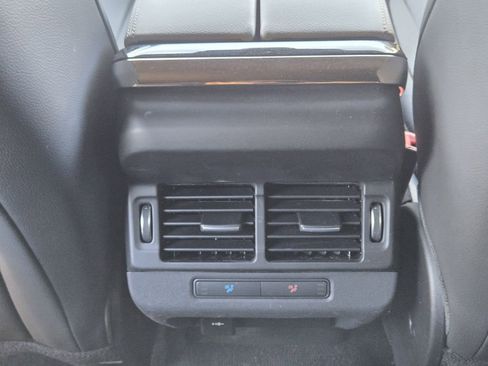 Used 2021 Land Rover Range Rover Evoque R-Dynamic SE image 37