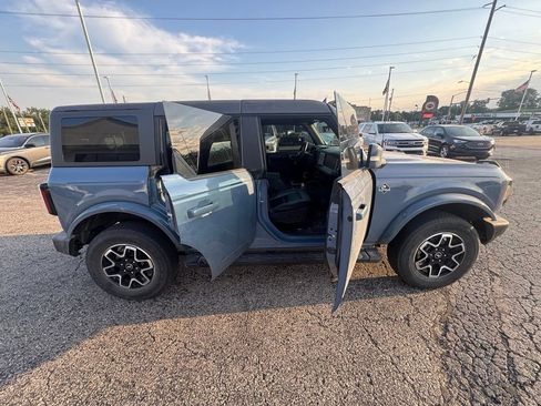 Used 2024 Ford Bronco Outer Banks AWD/4WD image 8