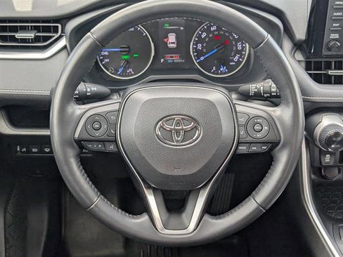 Certified 2021 Toyota RAV4 XLE Premium image 16