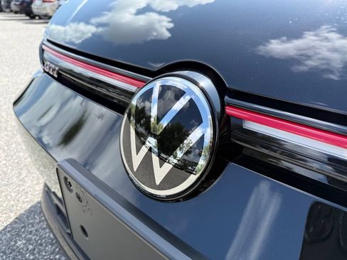 Used 2024 Volkswagen GTI Autobahn FWD image 7
