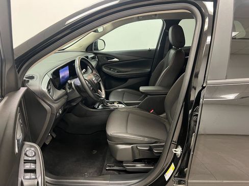 Used 2025 Buick Encore GX Preferred FWD image 27