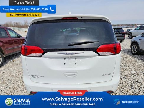Used 2017 Chrysler Pacifica Limited image 8