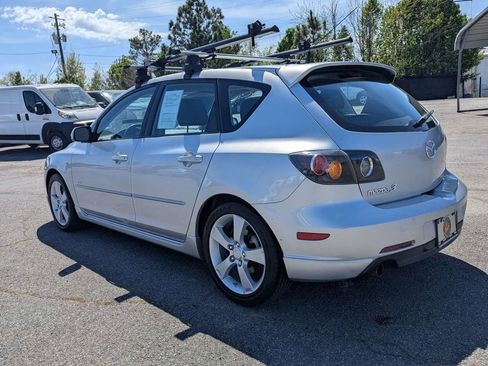 Used 2004 MAZDA MAZDA3 s w/ Moonroof & 6-CD Pkg image 8