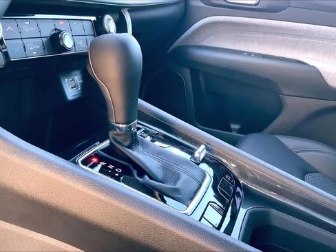 New 2026 Jeep Compass Latitude image 7