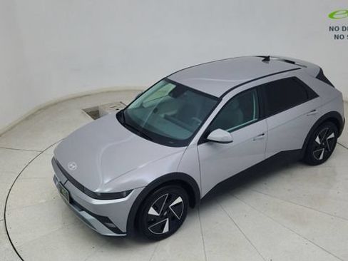 Used 2025 Hyundai Ioniq 5 SE RWD image 76