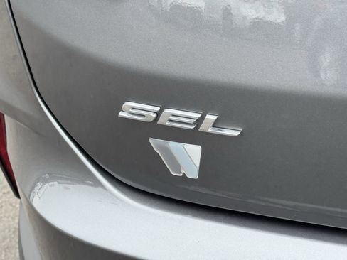 Used 2024 Ford Edge SEL image 42