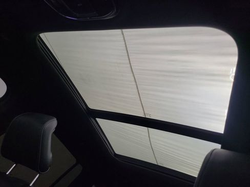 Used 2024 Jeep Grand Cherokee L Overland w/ Advanced Protech Group III image 12